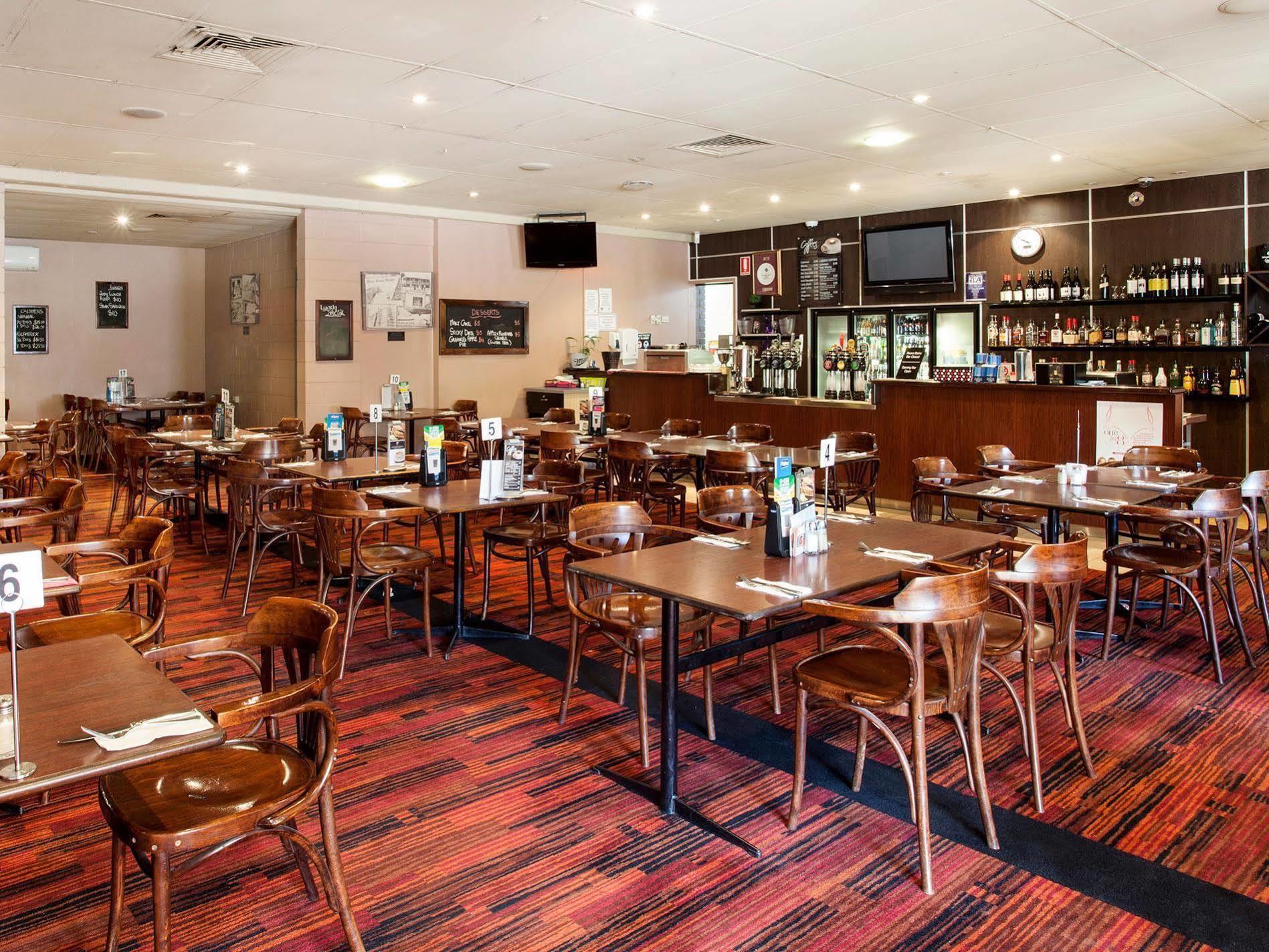 Upper Ross Hotel Townsville Ngoại thất bức ảnh
