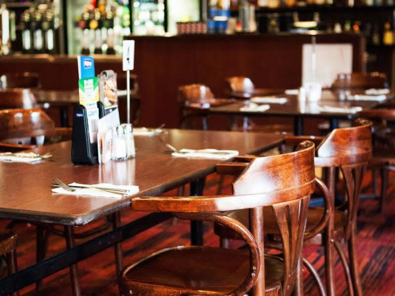 Upper Ross Hotel Townsville Ngoại thất bức ảnh
