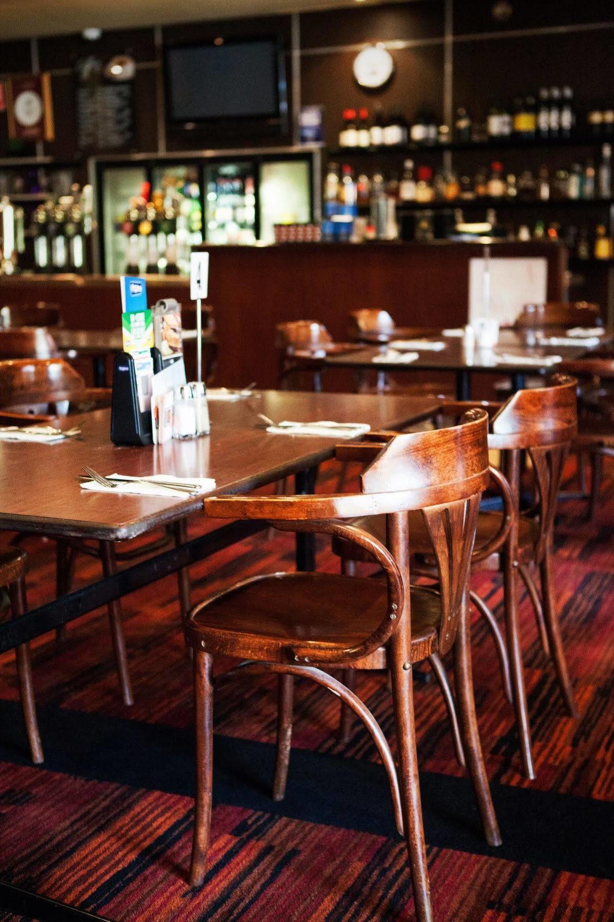 Upper Ross Hotel Townsville Ngoại thất bức ảnh