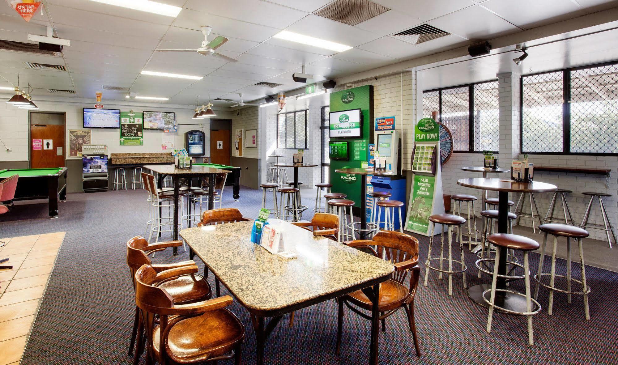 Upper Ross Hotel Townsville Ngoại thất bức ảnh